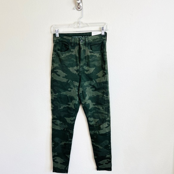 NWT AE Curvy Ripped Camo High Waisted Jegging Jeans - Picture 1 of 15